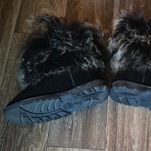 LAMO Himalaya Sheepskin Black Booties, Worn Once, 10 (41EU) - Picture 3 of 5
